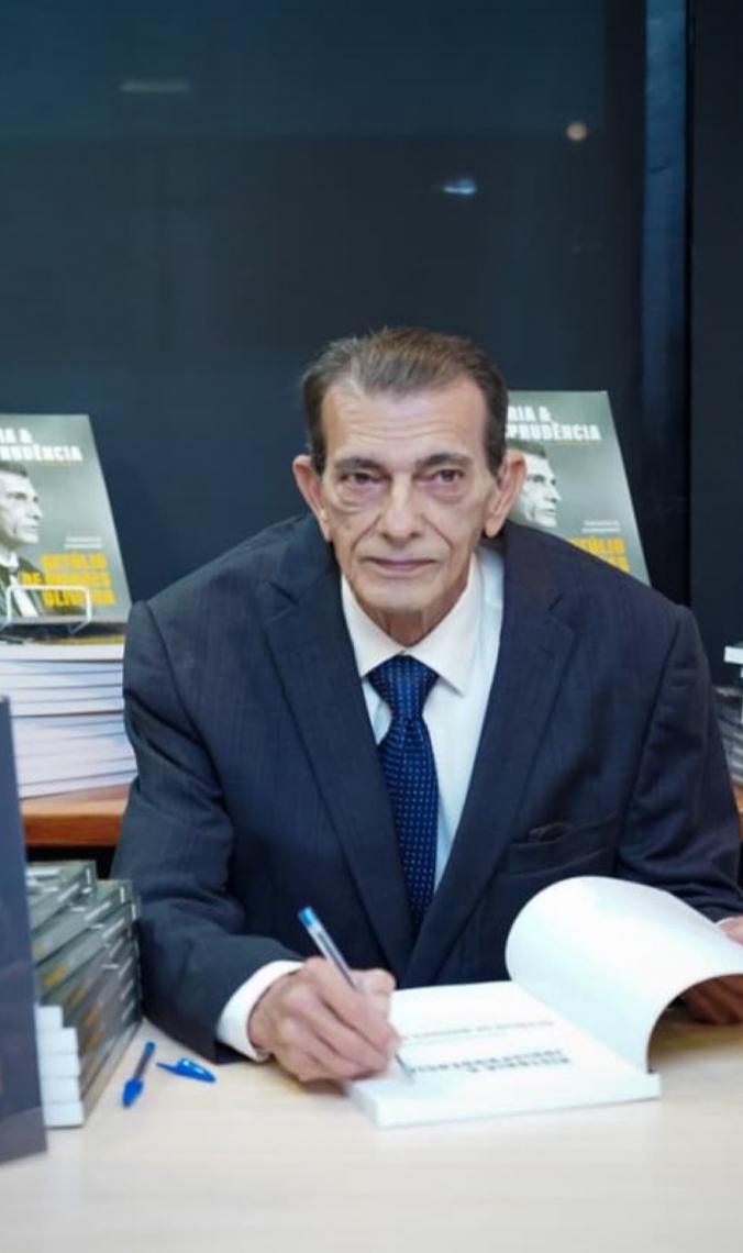 Tribunal de Justiça do DF lança Revista Jurídica em evento marcado pelo reconhecimento institucional