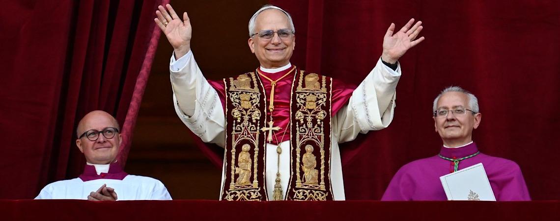 Após ser chamado de fraco, papa reage e diz que não tem medo de Donald Trump