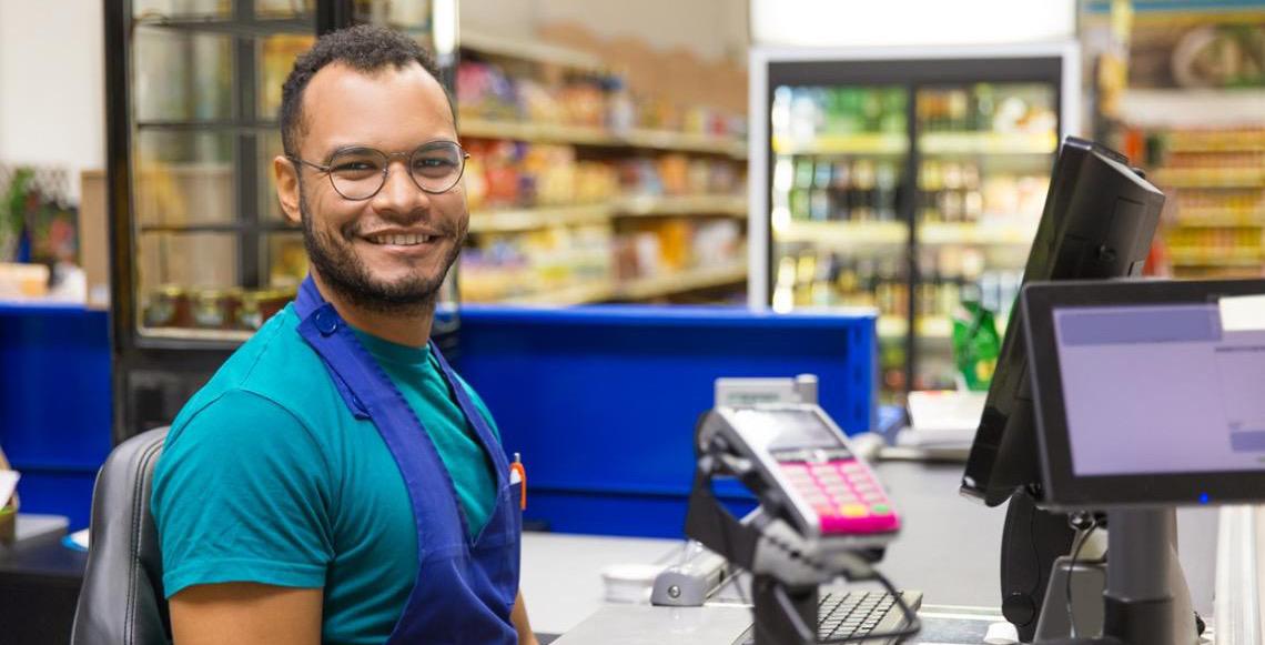 Agências do trabalhador têm quase mil vagas de emprego abertas nesta terça-feira