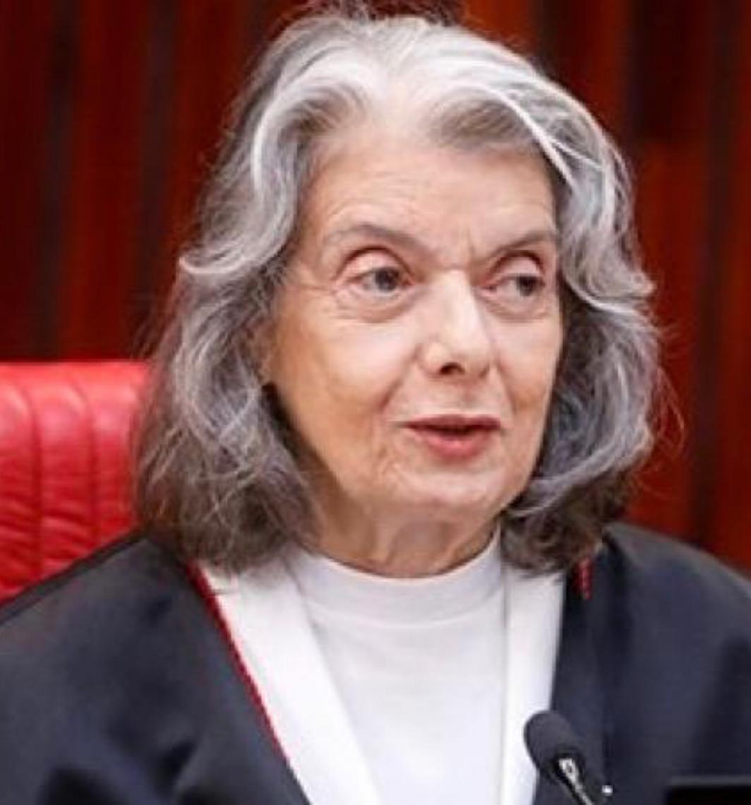 Cármen Lúcia reconhece tensão no STF em meio a caso Master e diz: 'Eu não faço nada errado'