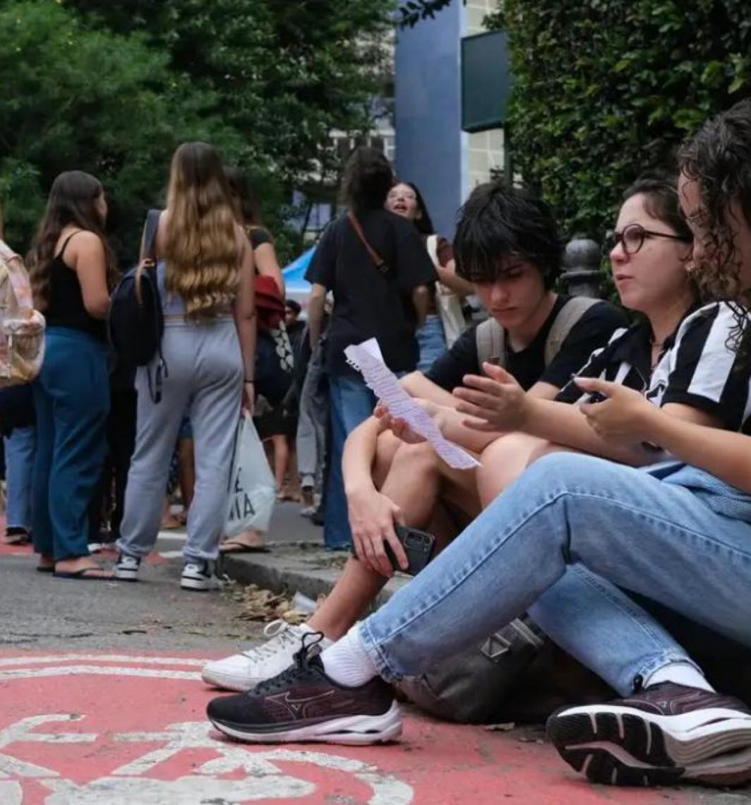 Fundo de Financiamento Estudantil será incluído nas medidas para reduzir o endividamento das famílias