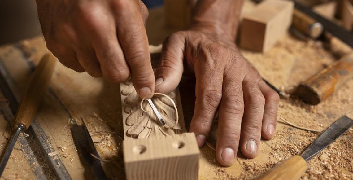 Inscrições para curso gratuito de criação com madeira e plástico no DF estão abertas