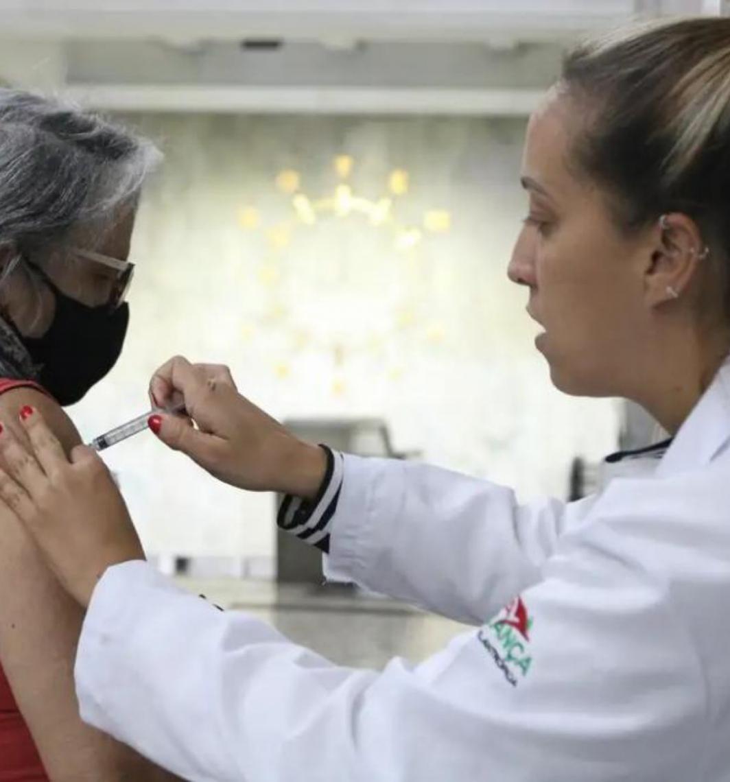 Instituto Butantan busca voluntários para teste de vacina da gripe para idosos