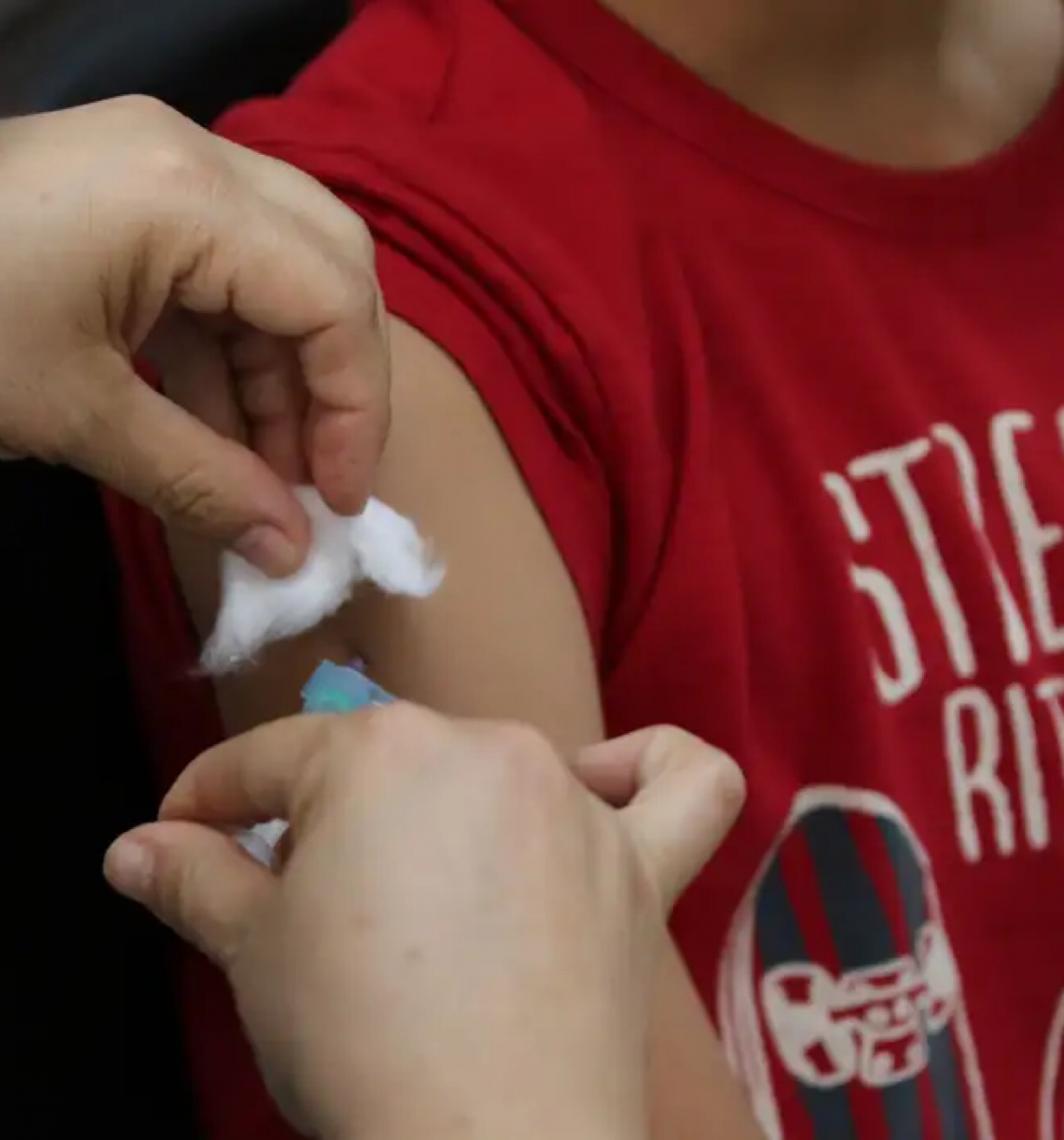 Semana de Vacinação nas Escolas segue até dia 30 e meta é imunizar 27 milhões de estudantes