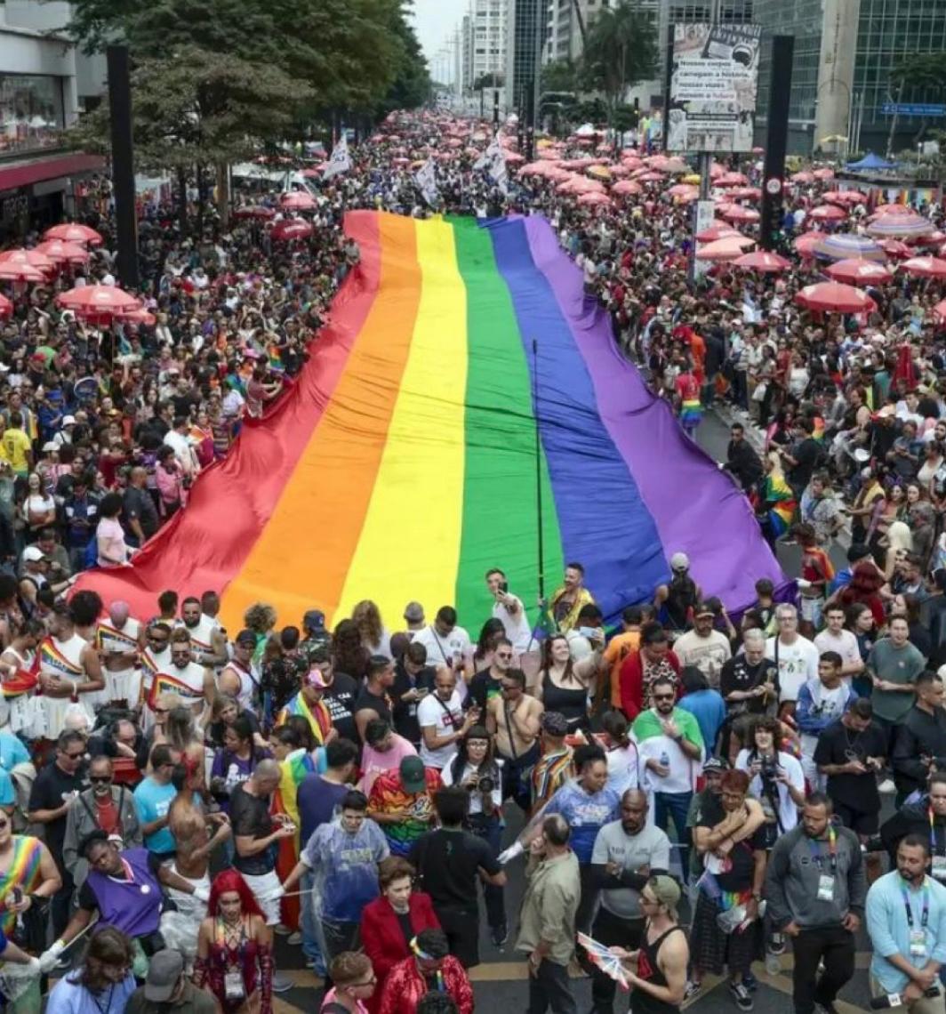 Parada do Orgulho LGBT+ de São Paulo 2026 abordará na Avenida Paulista a importância do voto