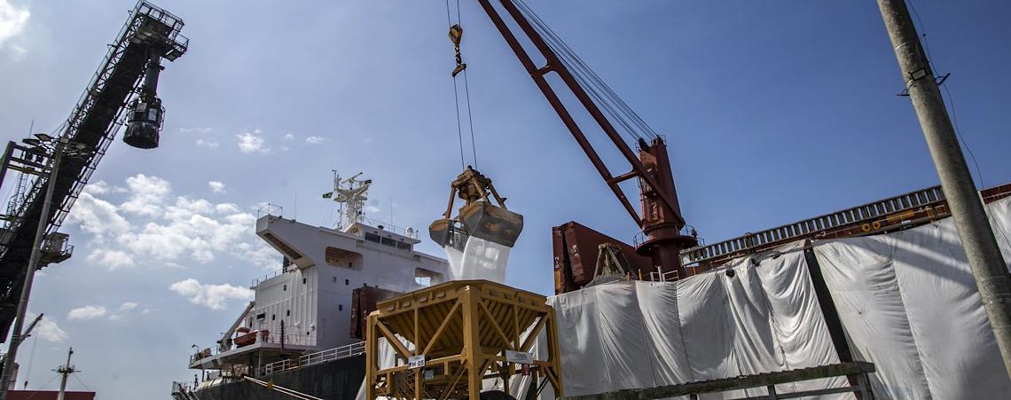 Brasil negocia compra de ureia da Indonésia, informa gabinete presidencial do país asiático