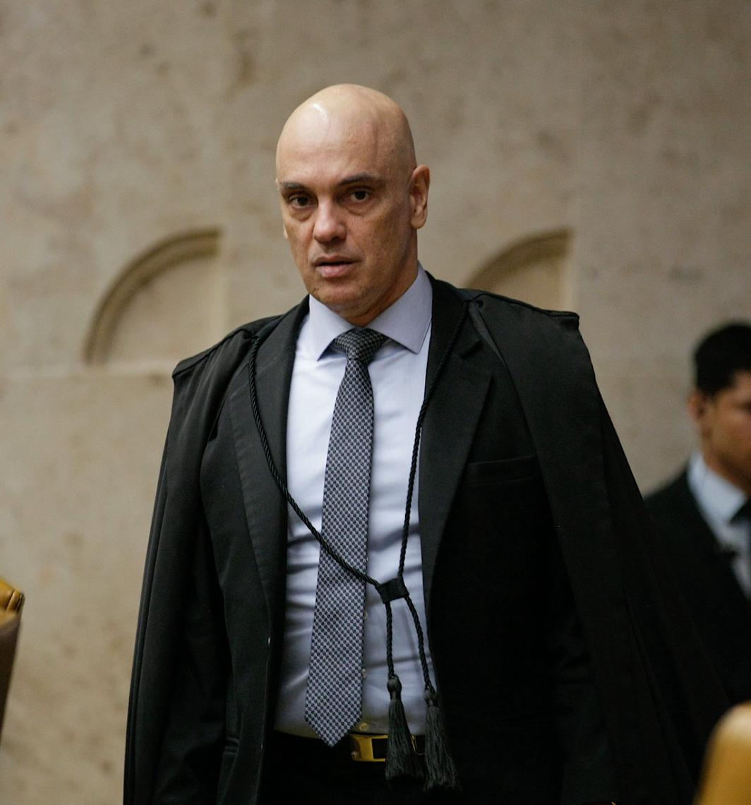 Alexandre de Moraes concede prisão domiciliar a Fátima de Tubarão e outros 18 idosos condenados pelo 8/1