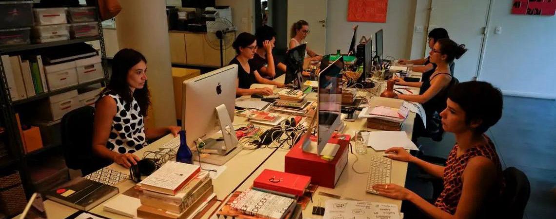 Emprego feminino aumenta 11%, apesar da ampliação, desigualdade salarial persiste