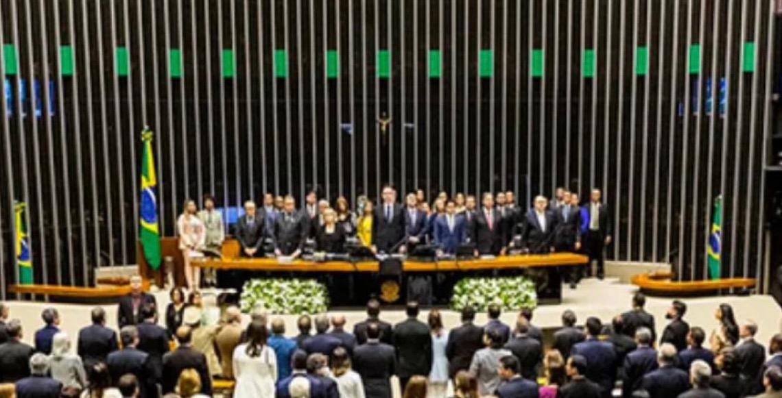 Congresso proíbe produção e venda de foie gras por meio de alimentação forçada