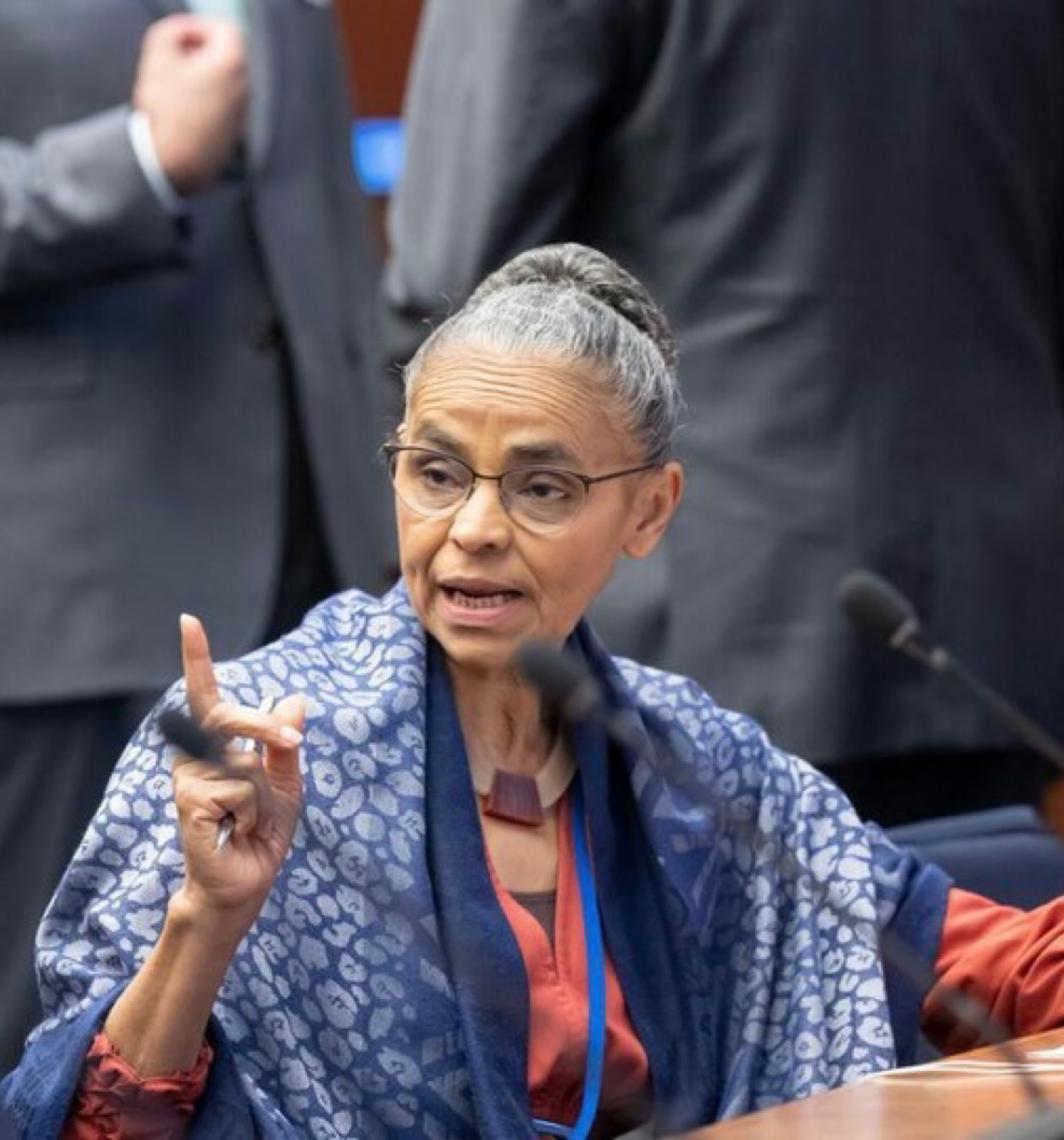 Marina Silva diz que redução de penas a golpistas é vergonha, e Haddad fala em acordo por impunidade