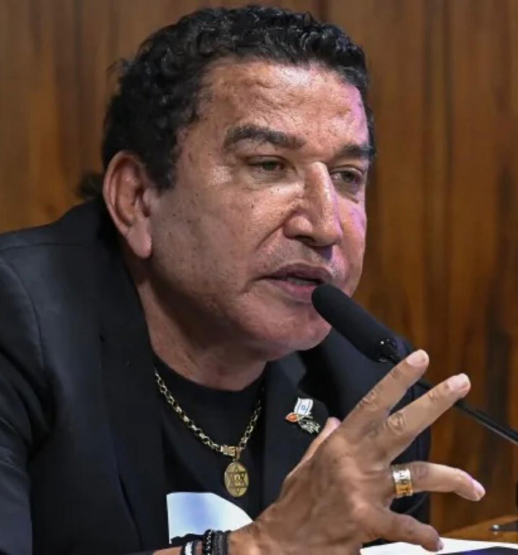 Técnica de enfermagem acusa Magno Malta de agressão em hospital, e senador nega