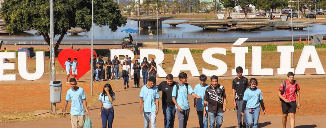 Projeto Turismo Mais Brasília já apresentou roteiros culturais e históricos no DF a mais de 13 mil estudantes da rede pública