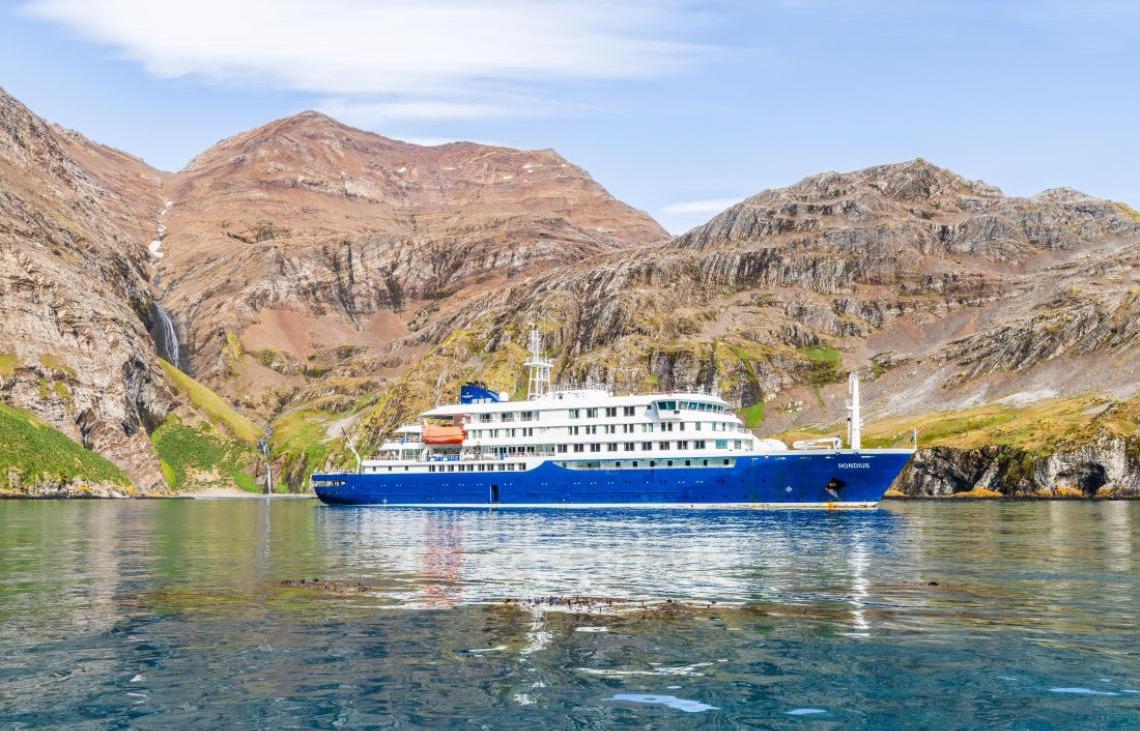 Operadora de turismo Oceanwide Expeditions confirma situação médica grave em cruzeiro