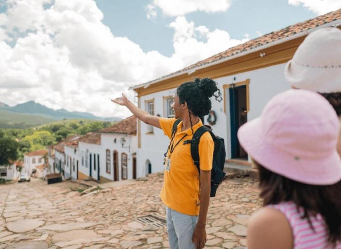Turismo brasileiro cria 86 mil empregos formais em um ano e ultrapassa 2,4 milhões de trabalhadores no setor