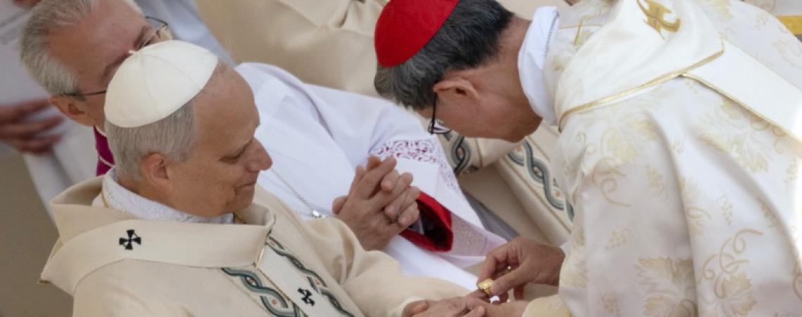 Vaticano publica documento sobre inclusão de LGBTQIA+ e com críticas à 'cura gay'