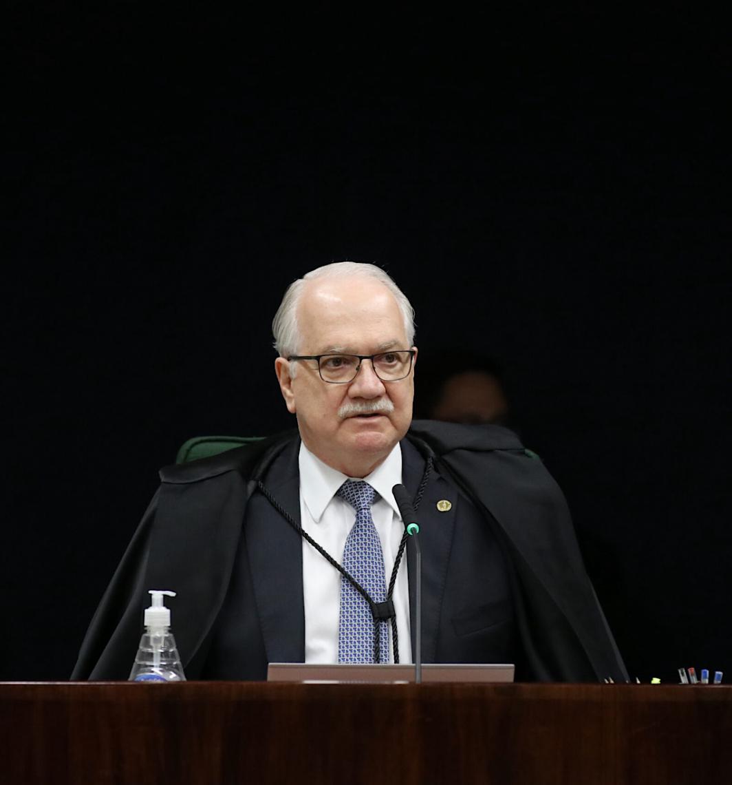 Fachin vota para permitir uso de imóveis para socorrer BRB, e Dino leva caso ao plenário do STF