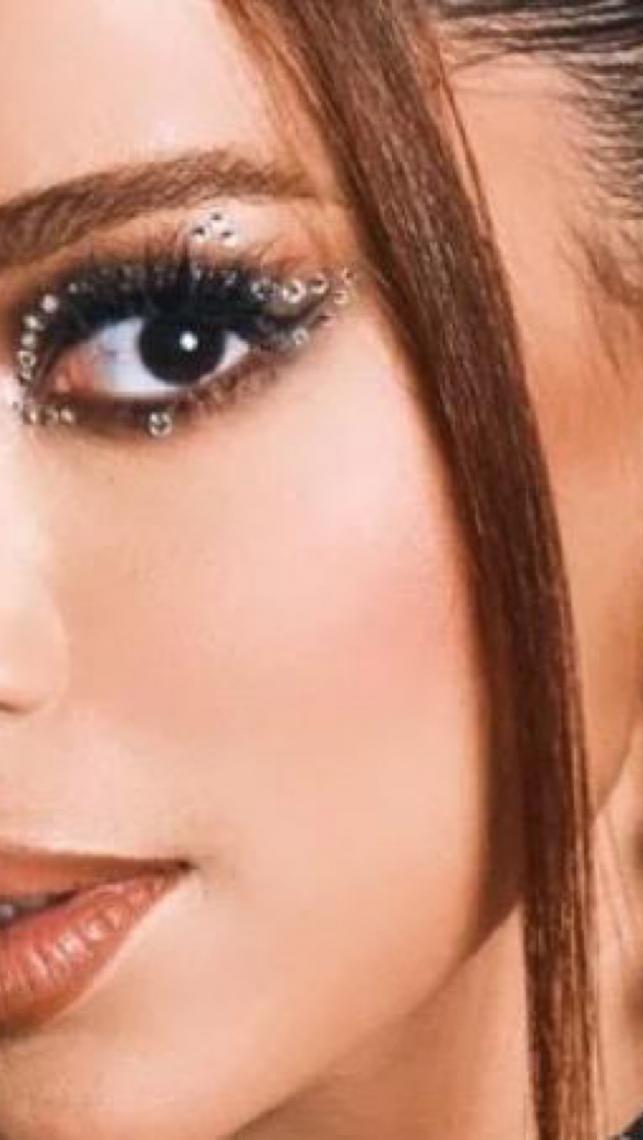 'O grande inimigo de tudo é a alienação', diz Anitta sobre religião