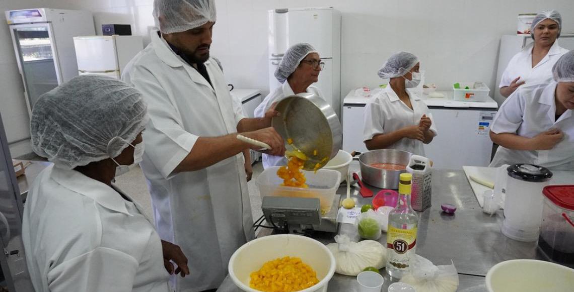 Circuito da Agroindústria mostra como transformar a produção de frutas em renda o ano inteiro