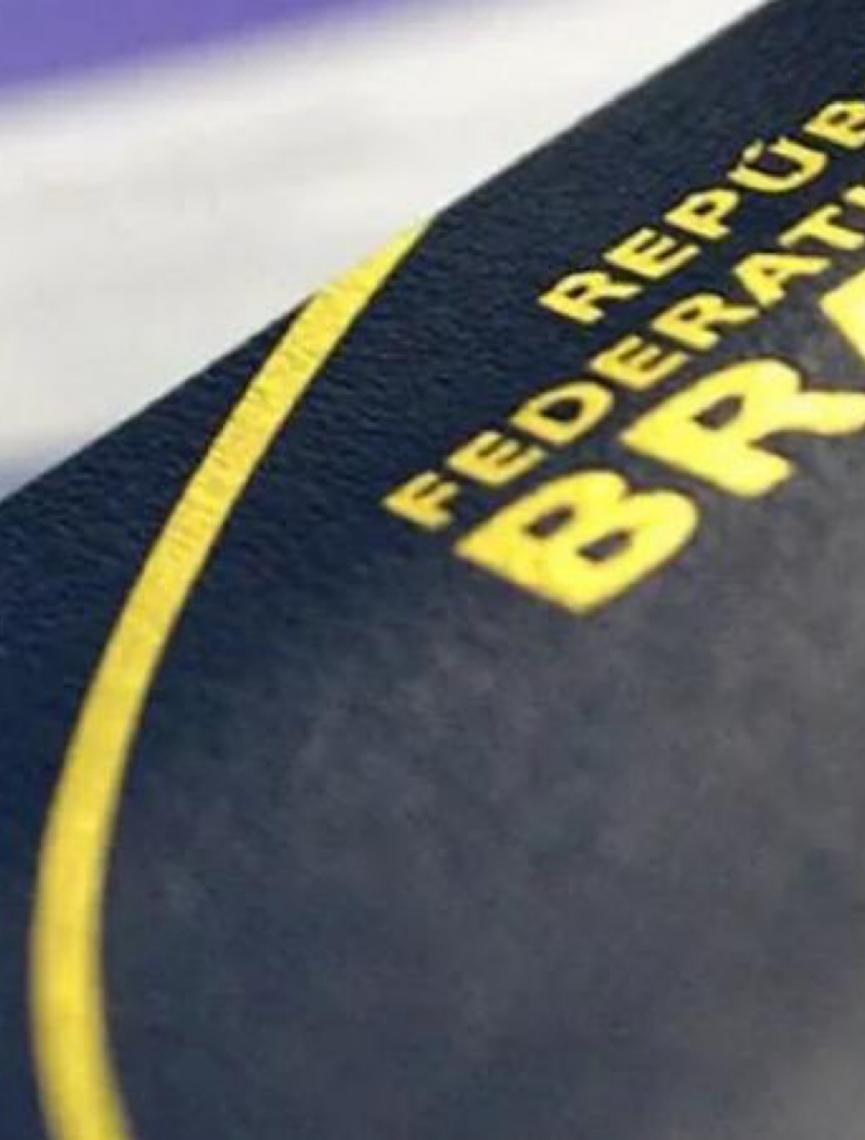 Número de brasileiros repatriados da União Europeia quase dobra em 2025