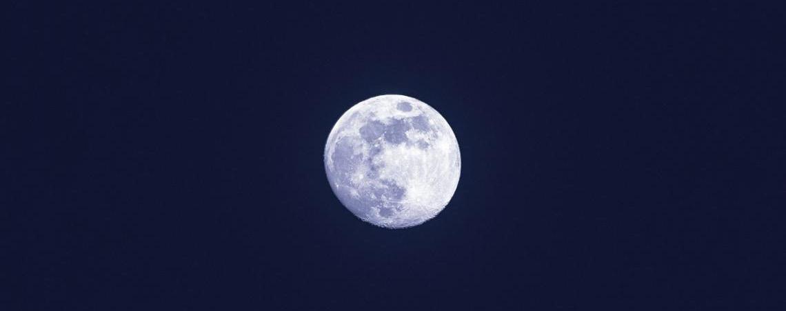 No ponto mais distante da Terra: Maio encerra com Lua Azul e microlua no mesmo dia