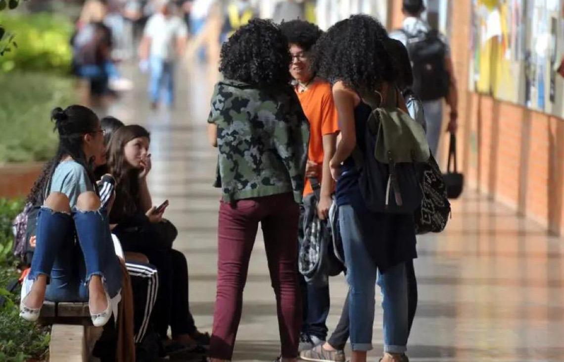 Governo do Brasil disponibiliza 670 vagas em cursos gratuitos para mulheres e pessoas negras