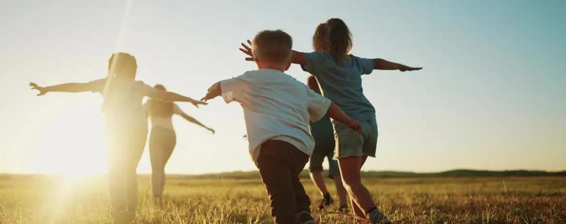 Em clima de Copa do Mundo, campanha pede 'cartão vermelho ao trabalho infantil'