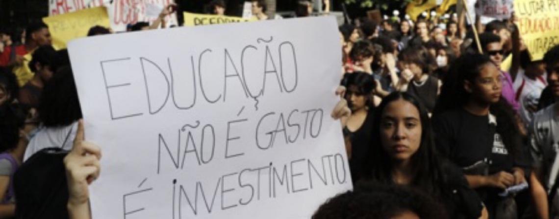 Brasil já puniu crianças, mudou maioridade penal ao longo da história e adotou lógica da proteção integral
