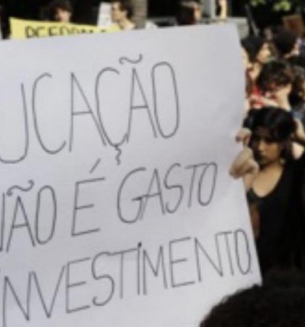 Brasil já puniu crianças, mudou maioridade penal ao longo da história e adotou lógica da proteção integral