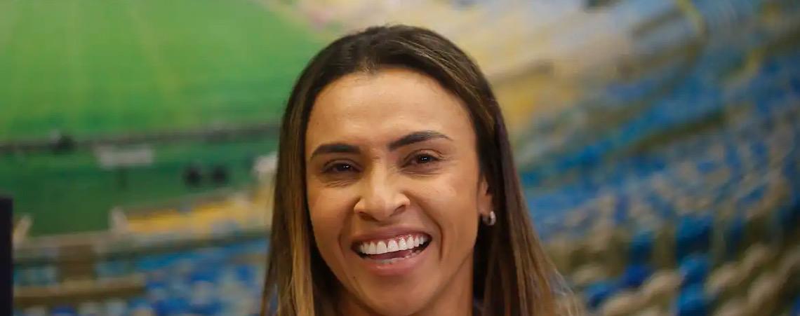 Com Marta como embaixadora, Tesouro quer atrair mais investidores 