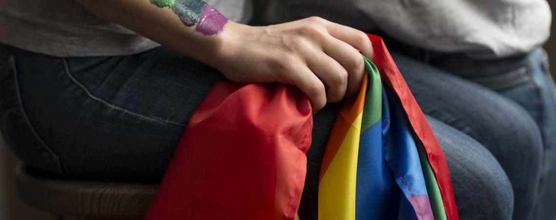Distrito Federal está no Top 3 no ranking nacional de processos de LGBTQIAPN+fobia, aponta Escavador