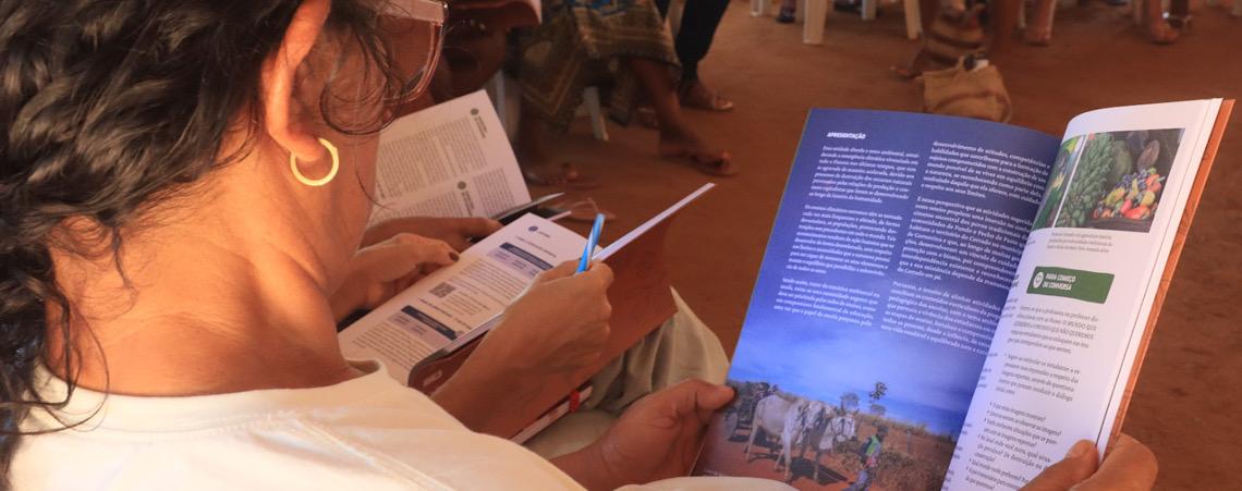 Livro lançado por comunidade do Cerrado leva saberes e tradições ancestrais para sala de aula