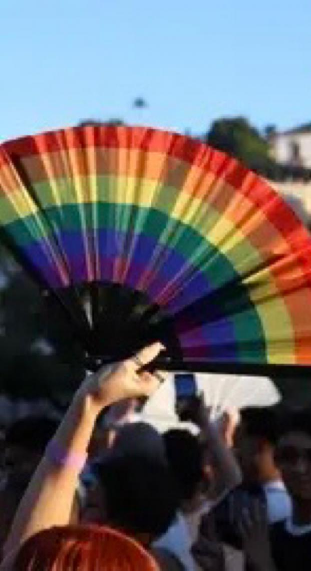 Marcha LGBT+ se mistura à Copa e expõe fantasma da violência no México