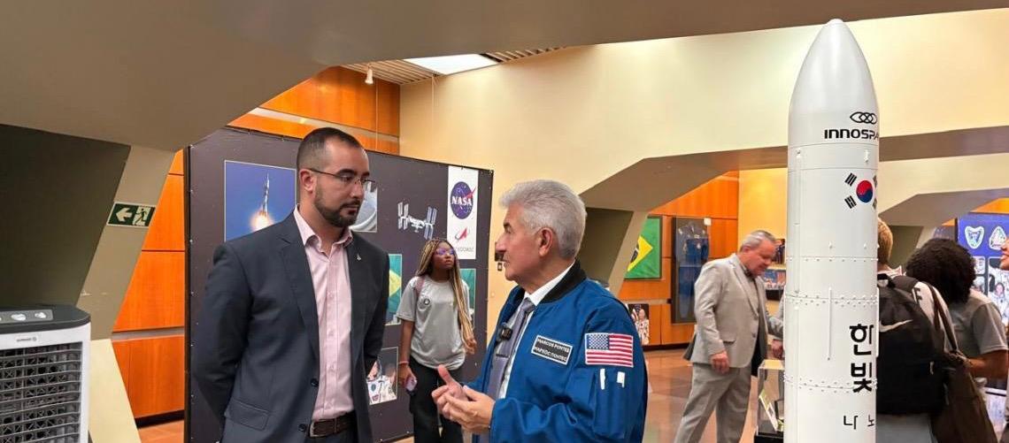 Exposição leva experiências imersivas sobre exploração espacial ao Planetário de Brasília