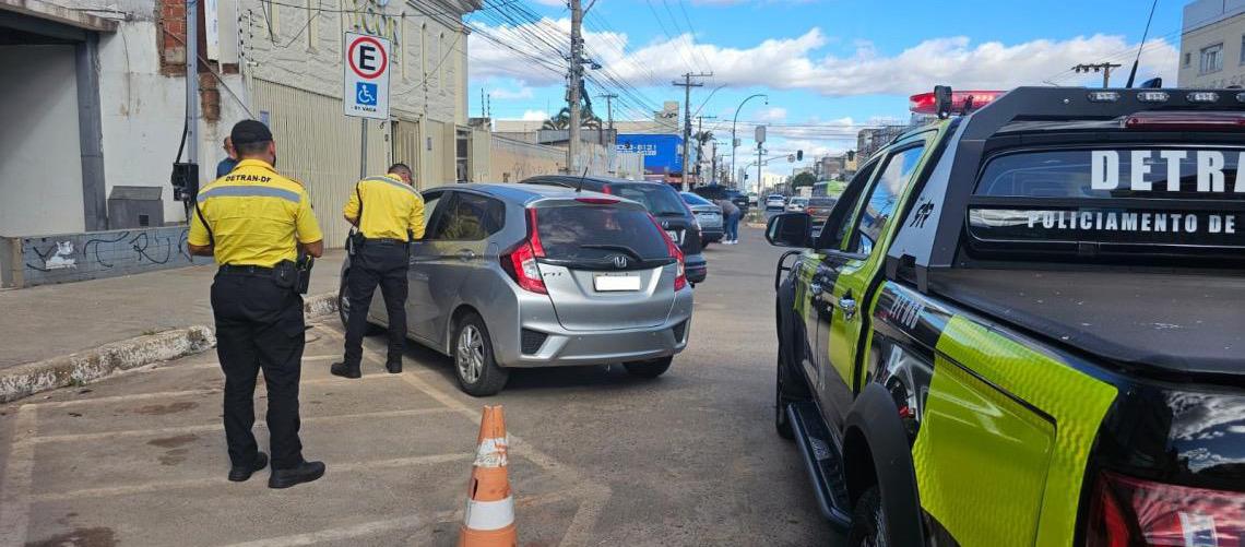 Vaga de estacionamento especial é só para quem tem credencial