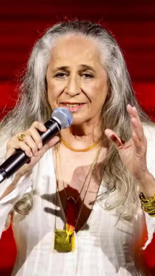 Maria Bethânia chega aos 80 anos como referência da música brasileira 