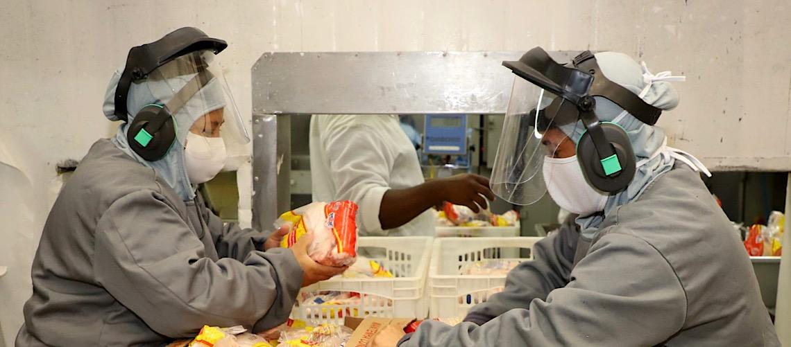 Exportação brasileira de carne de frango cresce em junho