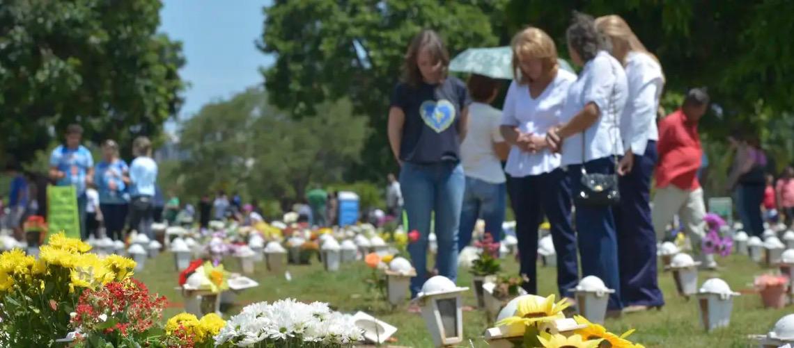 Conversar sobre o fim da vida é o primeiro passo para lidar bem com a morte, dizem especialistas