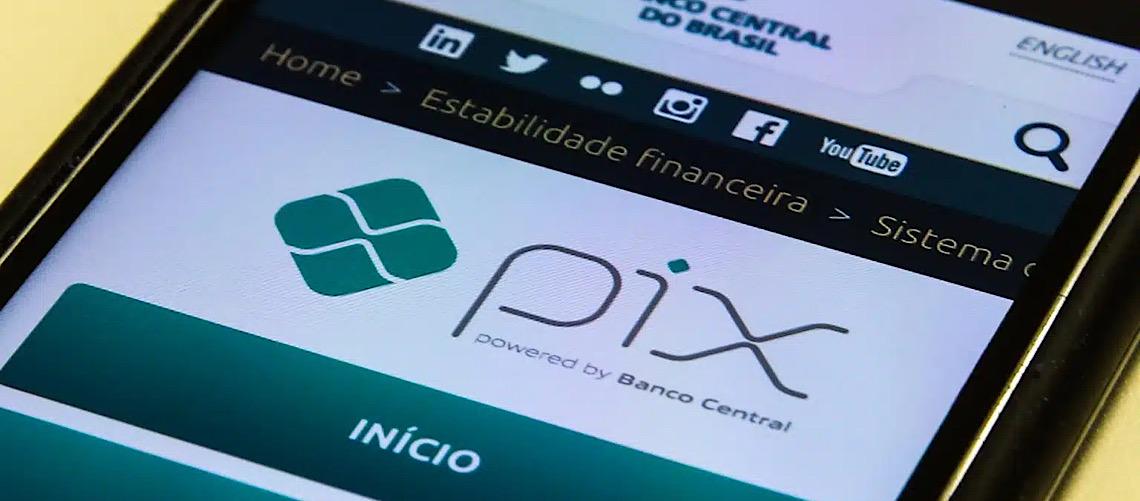 Quem criou o Pix? Entenda como surgiu o sistema em meio à disputa entre Lula e Flávio