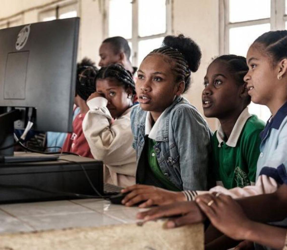 Queda histórica da ajuda internacional ameaça o desenvolvimento africano