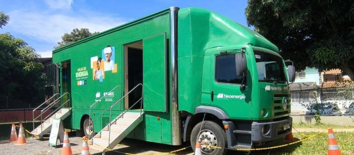 Férias no Zoo: caminhão interativo da Neoenergia ensina crianças a economizar energia de forma divertida