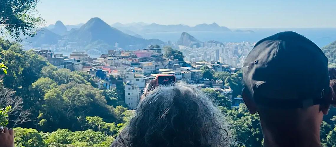 Trilha na Rocinha mostra Mata Atlântica e recuperação florestal no Rio de Janeiro