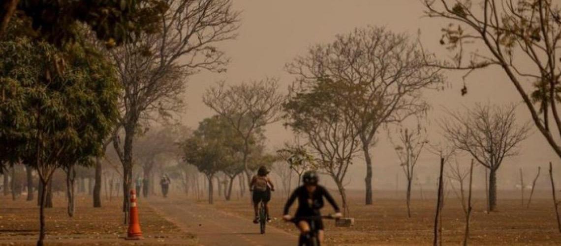 15 estados estão na lista de focos de calor e fumaça. Veja orientações para proteger a saúde