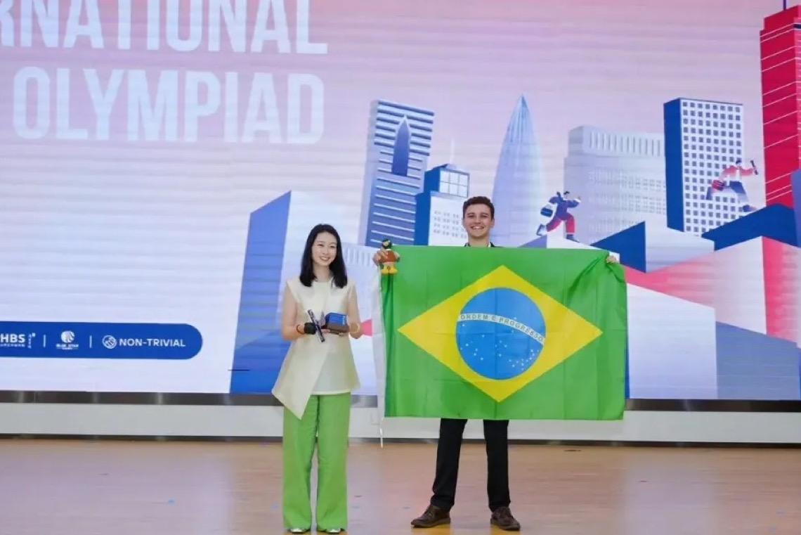 Brasileiro de 16 anos conquista recorde de pontuação na Olimpíada Internacional de Economia