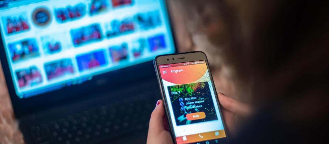 Sem saber usar internet, idosos que não dominam esfera digital podem acabar excluídos