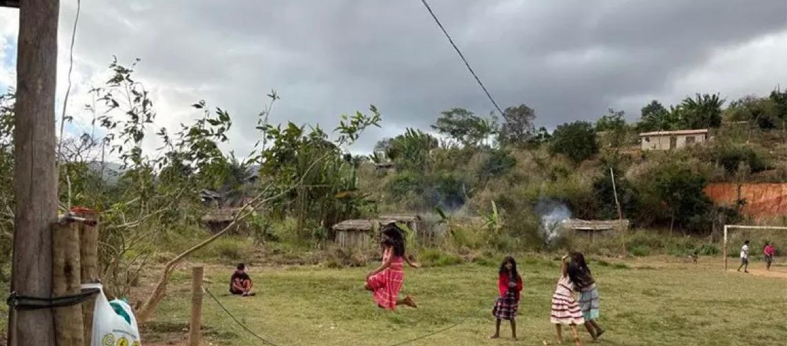 Justiça Federal ordena ações urgentes para povo maxakali em Minas Gerais, por colapso sanitário