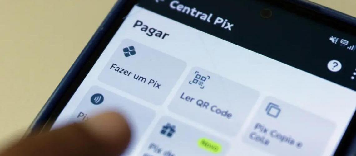Pix amplia participação nos pagamentos em bares e restaurantes
