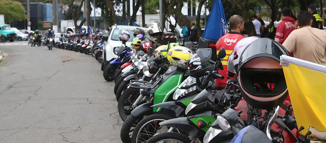 Pesquisa feita aponta que três em cada 10 entregadores enfrentam insegurança alimentar