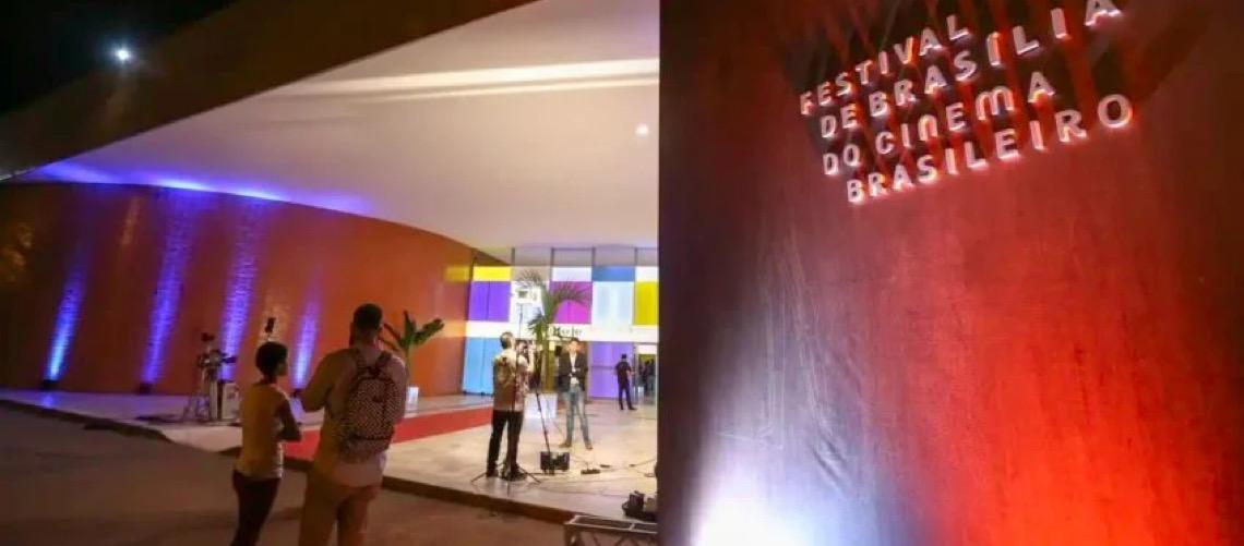 Festival de cinema de Brasília vive impasse; classe artística repudia