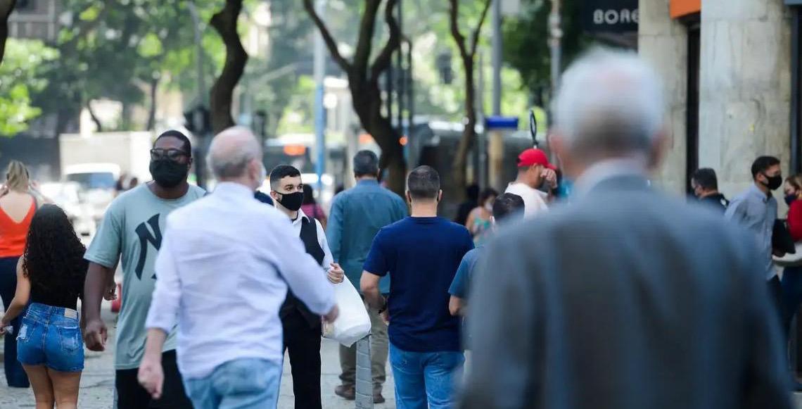 Para 81% dos brasileiros, é fundamental que candidato acredite em Deus, dados são da Universidade Federal Fluminense