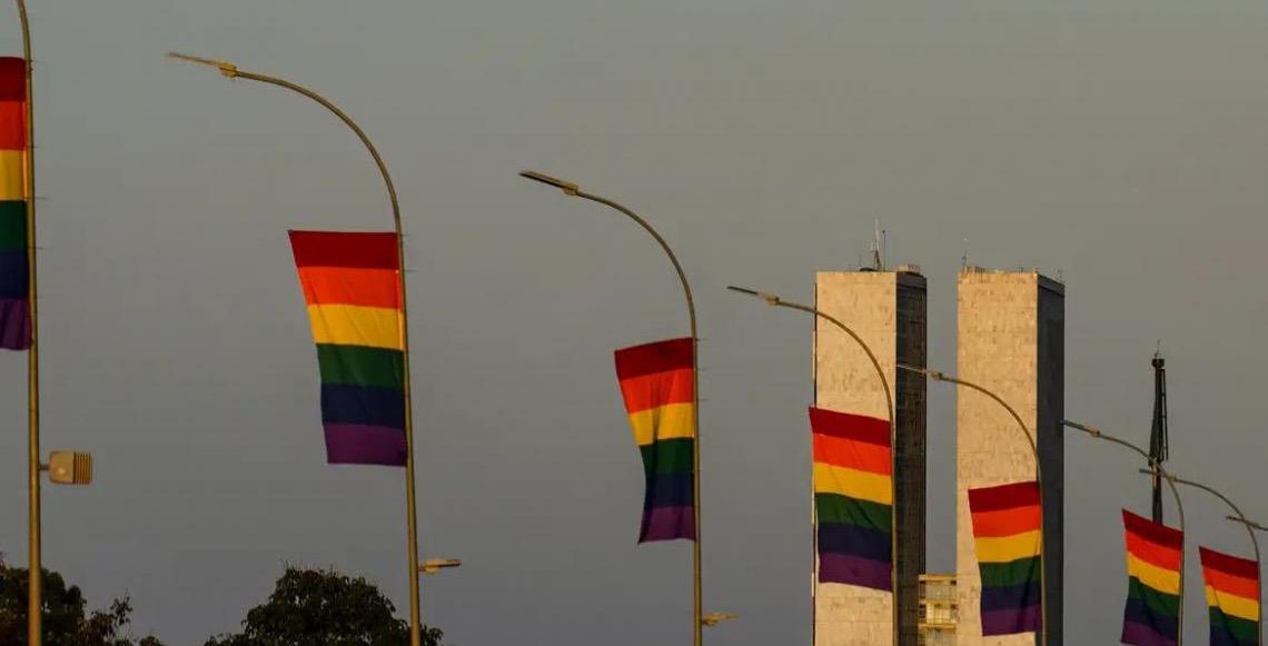 Candidaturas LGBT+ têm recorde em 2026 e se espalham por mais partidos no Brasil
